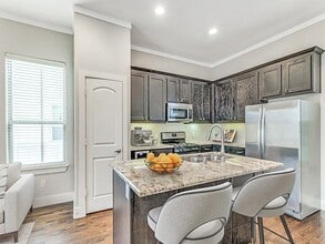 4323 Dickason Ave in Dallas, TX - Building Photo - Building Photo