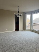 15715 SE Bybee Dr in Portland, OR - Building Photo - Building Photo