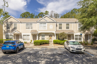 Regency Key Townhomes in Brandon, FL - Building Photo - Building Photo