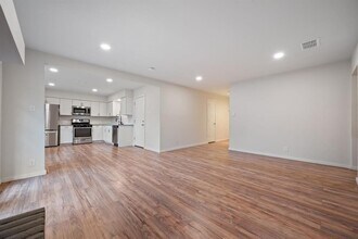 6305 Clubway Ln in Austin, TX - Building Photo - Building Photo