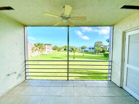 2828 Casita Way in Delray Beach, FL - Building Photo