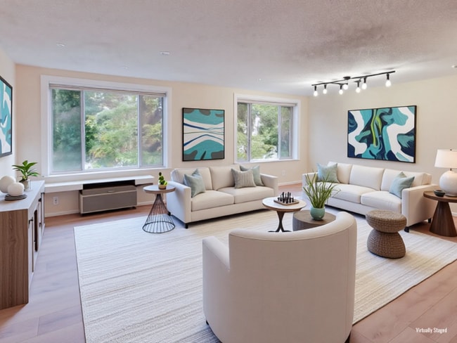 property at 1730 Arlington Blvd