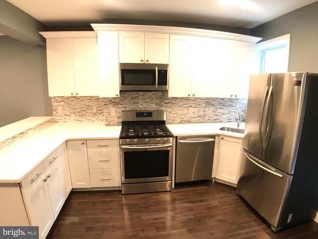 property at 1106 Battery Ave