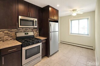 11 Lake Ave in East Brunswick, NJ - Building Photo - Building Photo