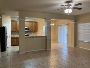 6205 Nessy Dr in Killeen, TX - Foto de edificio - Building Photo