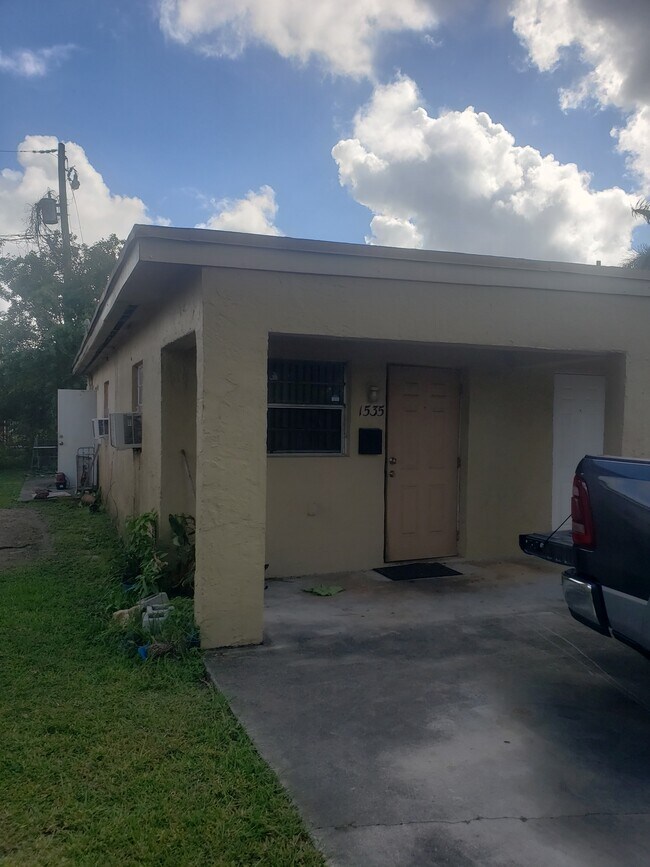 1535 N Redland Rd Rentals in Homestead, FL