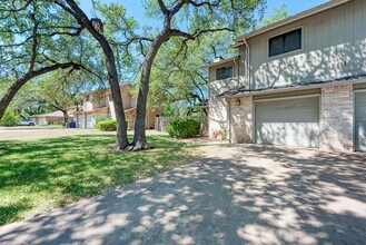 1501 Terrapin Ct in Austin, TX - Building Photo - Building Photo
