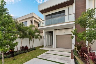 1215 NE 11th Ave in Fort Lauderdale, FL - Building Photo - Building Photo