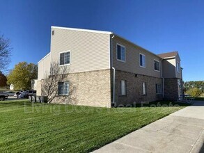 605 S Washington St in Bloomfield, NE - Building Photo - Building Photo