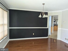 64 Mill Brook Ct in Easton, PA - Building Photo - Building Photo