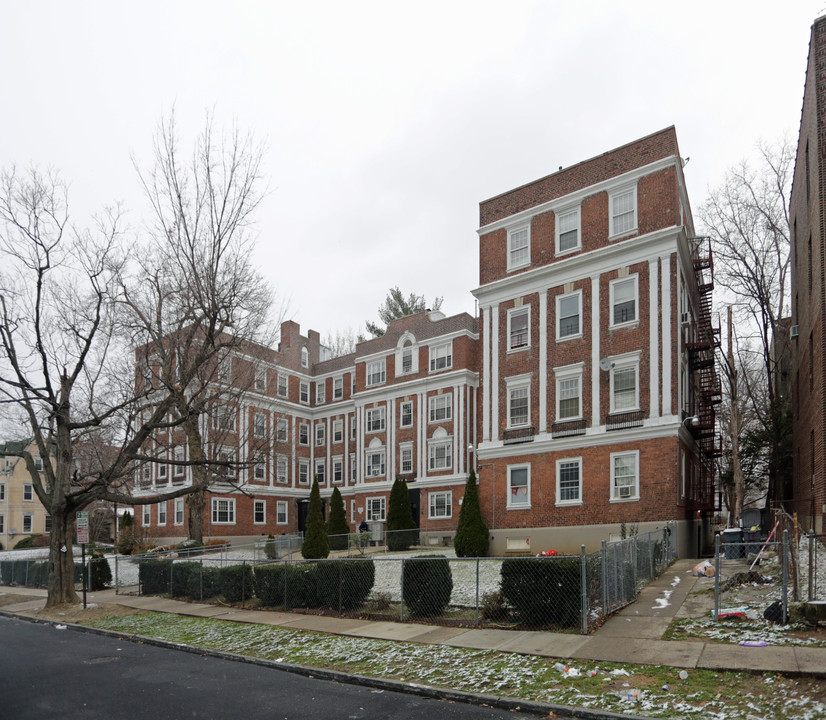 19 Rich Ave in Mount Vernon, NY - Building Photo