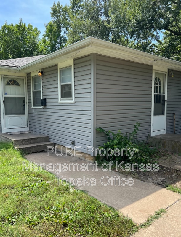 property at 641 SW Oakley Ave