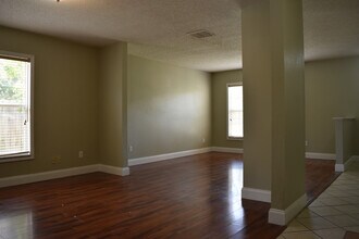 15151 Moultrie Pointe Rd in Orlando, FL - Building Photo - Building Photo