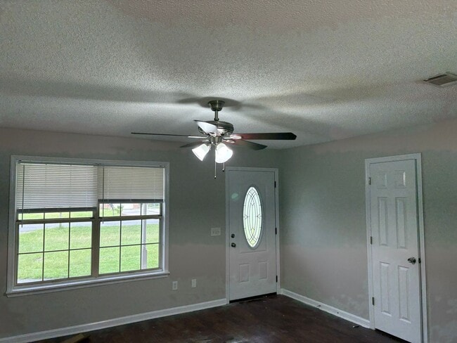 722 Kadi Dr in Hinesville, GA - Building Photo - Building Photo
