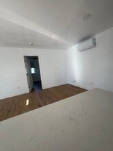 240 White Rd in Red Bluff, CA - Building Photo - Building Photo