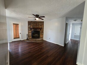 6758 Seaford Dr in Fayetteville, NC - Building Photo - Building Photo