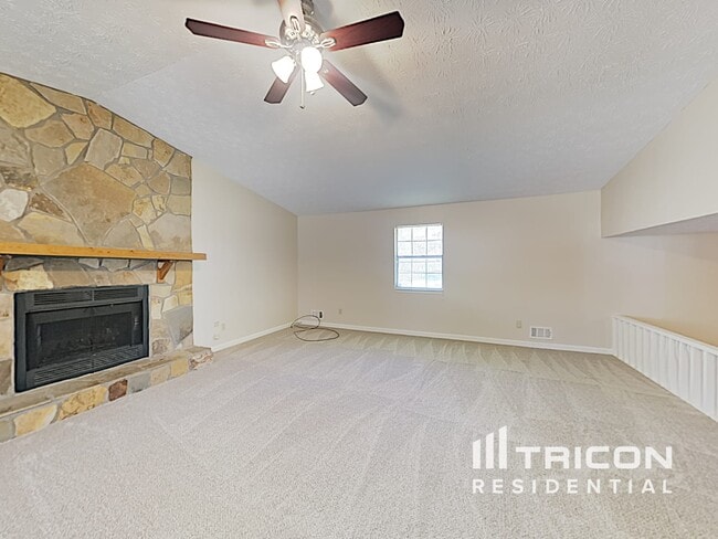 5942 Dan Dr in Ellenwood, GA - Building Photo - Building Photo