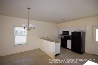 505 Teague Avenue-Unit -2 in Edinburg, TX - Building Photo - Building Photo