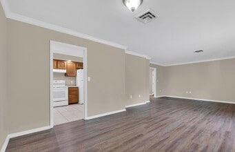 1900 W Manor Ct in Kingsport, TN - Building Photo - Building Photo