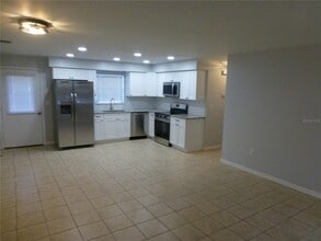 321 Jeru Blvd in Tarpon Springs, FL - Building Photo - Building Photo