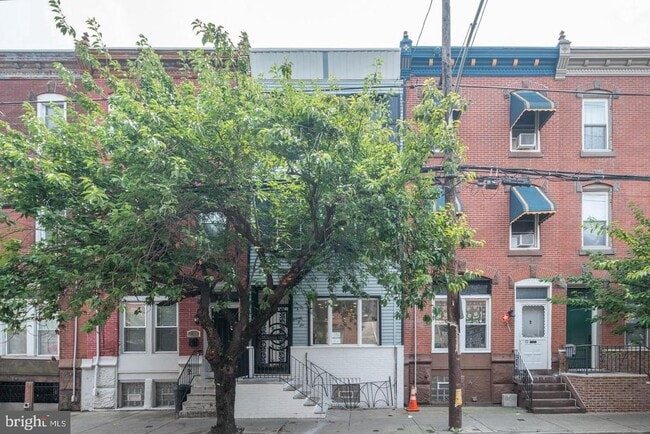 property at 1606 Wharton St