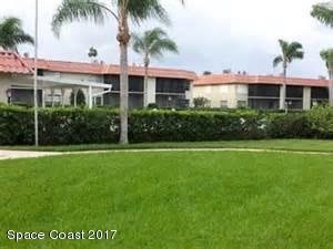 201 St Lucie Ln in Cocoa Beach, FL - Building Photo