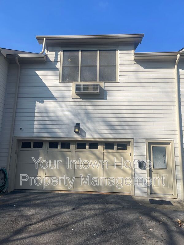 1867 Gordon Manor NE in Atlanta, GA - Building Photo - Building Photo