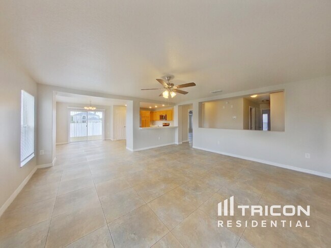 1818 Bering Rd in Poinciana, FL - Building Photo - Building Photo