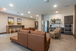 1515 Roosevelt Ave in San Antonio, TX - Building Photo