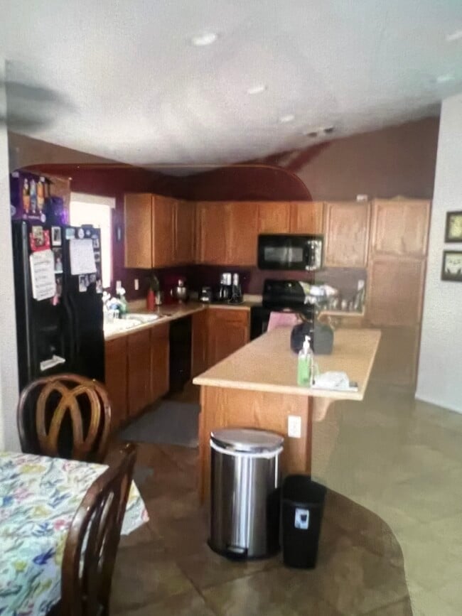 11754 W Mauna Loa Ln in El Mirage, AZ - Building Photo - Building Photo