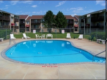 Northside Square Apartments in Columbus, NE - Building Photo - Building Photo