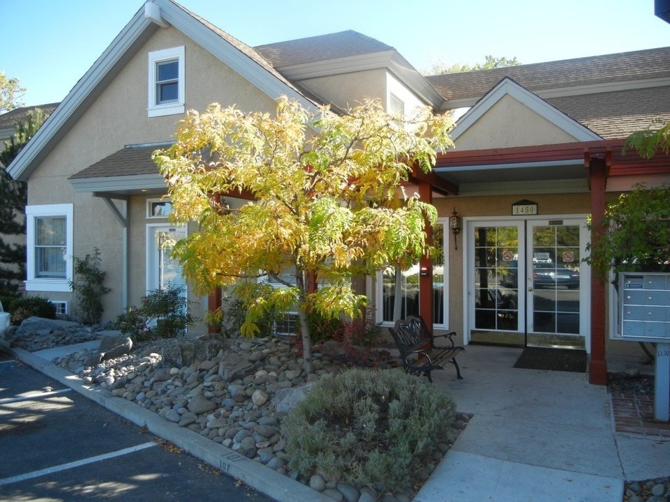 Mountain View Apartments in Reno, NV - Building Photo