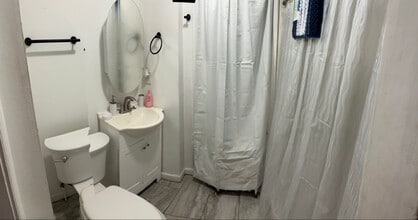 30 Merrick Ave in Springfield, MA - Building Photo - Building Photo