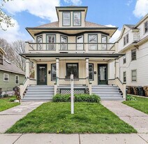 707 S Dickinson St, Unit 707 S. Dickinson in Madison, WI - Building Photo