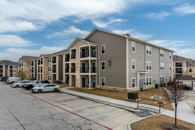 Agave East Apartments in Del Valle, TX - Building Photo - Building Photo