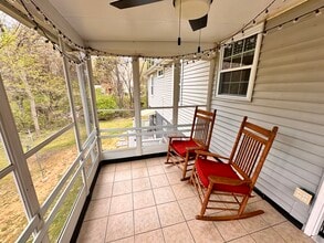 53 Paw Paw Dr in Front Royal, VA - Foto de edificio - Building Photo