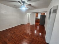 2702 Washington Ave photo'