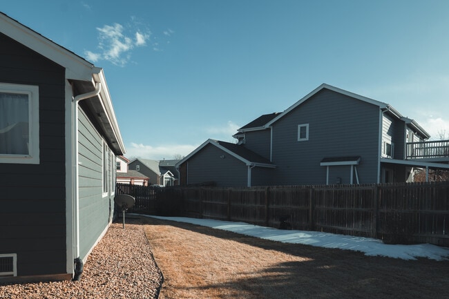 2815 Decatur Dr in Broomfield, CO - Building Photo - Building Photo