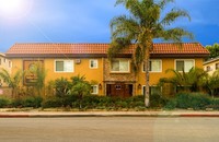 Valley Glen in Van Nuys, CA - Building Photo - Building Photo