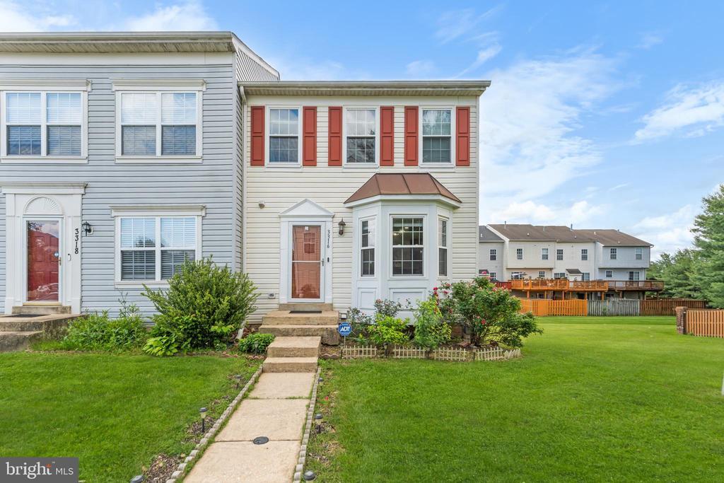 3316 Hibiscus Ct in Ellicott City, MD - Building Photo