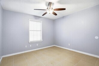 416 Colonial Pl in Everman, TX - Foto de edificio - Building Photo