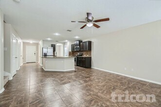 11623 Hidden Terrace in San Antonio, TX - Building Photo - Building Photo