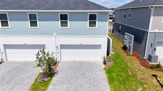 4260 Sadler Rd in Apopka, FL - Building Photo
