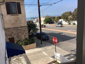 416 Rosecrans Ave, Unit #A in Manhattan Beach, CA - Building Photo