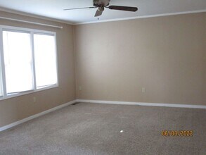 319-321 Douglass Ave in Richland, WA - Building Photo - Building Photo