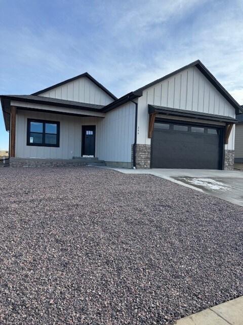 344 Arrowhead Dr in Florence, CO - Building Photo