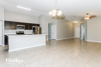 2219 SW Haycraft Cir in Port St. Lucie, FL - Building Photo - Building Photo