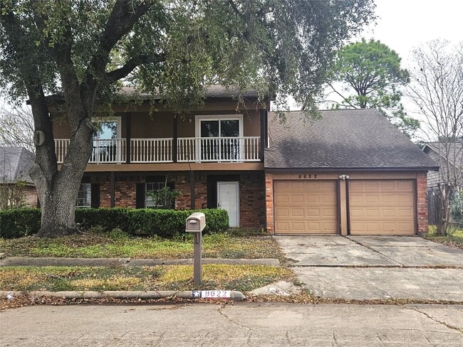 property at 8622 Quail Burg Ln