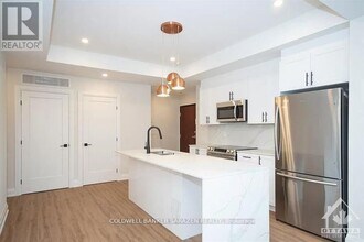 15-15 Monk St in Ottawa, ON - Building Photo - Building Photo