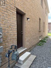216 Doug Finney St in Oshawa, ON - Building Photo - Building Photo